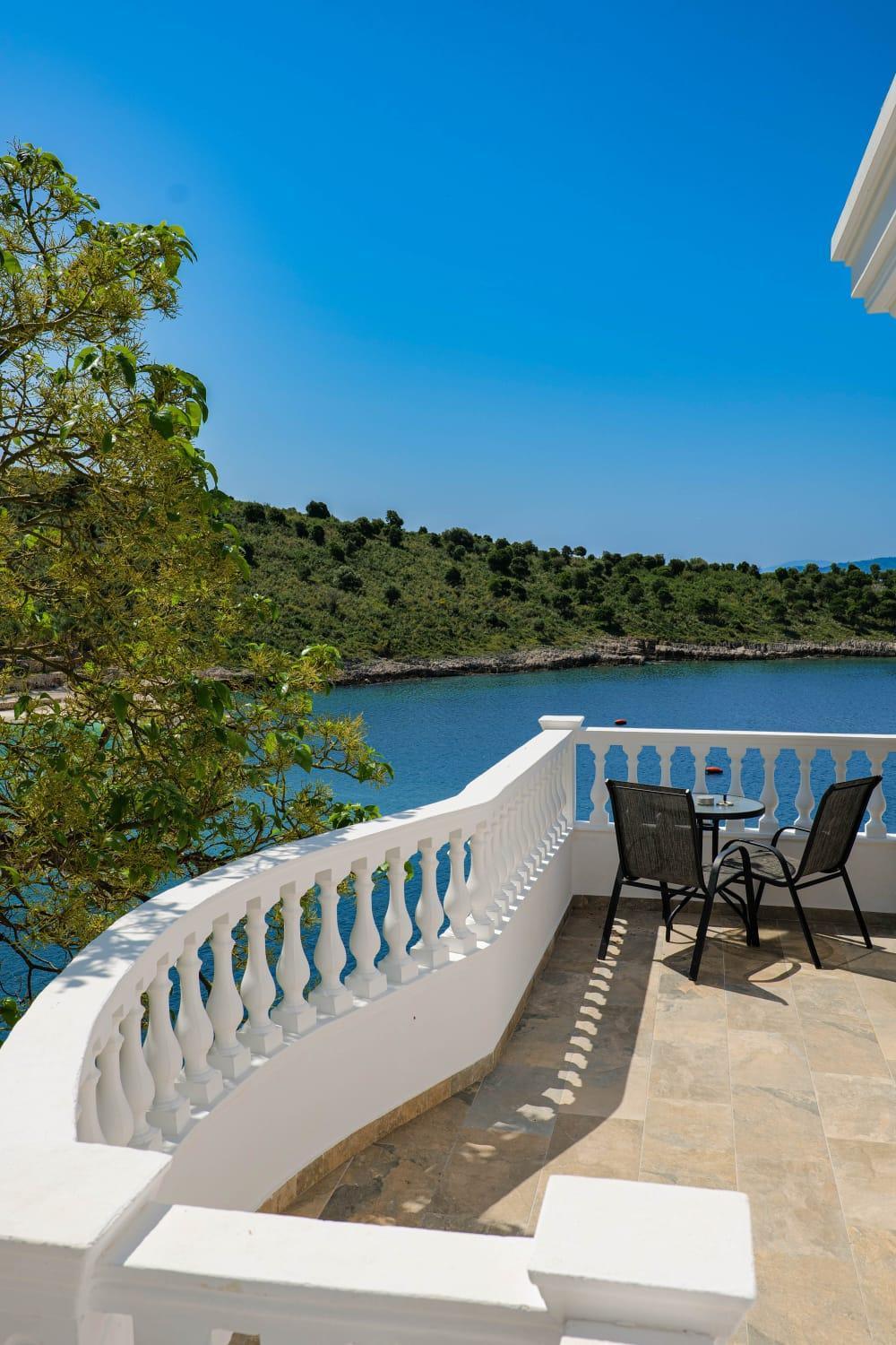 Luxury Villa Alisja Sarande With Private Beach Номер фото